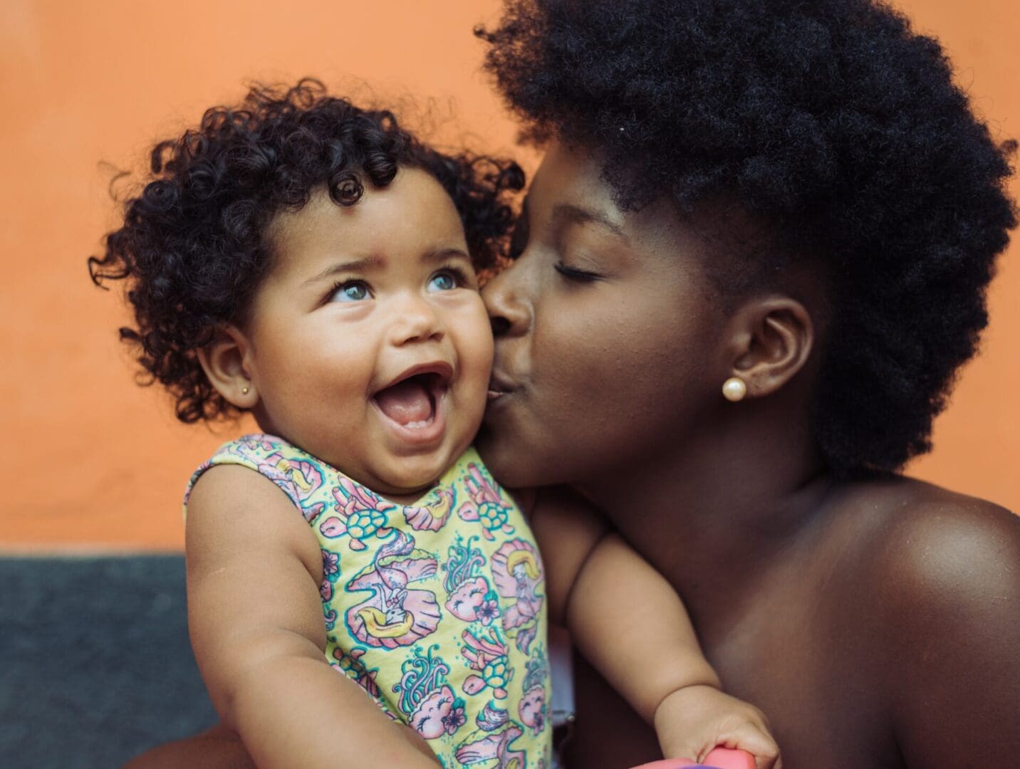 Strengthening bonds between moms and babies